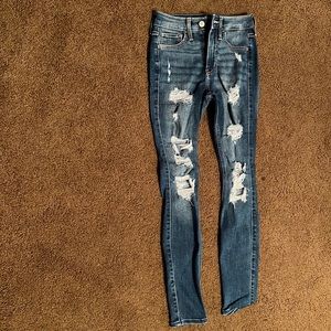 Hollister ripped jeans size double 00 hardly worn